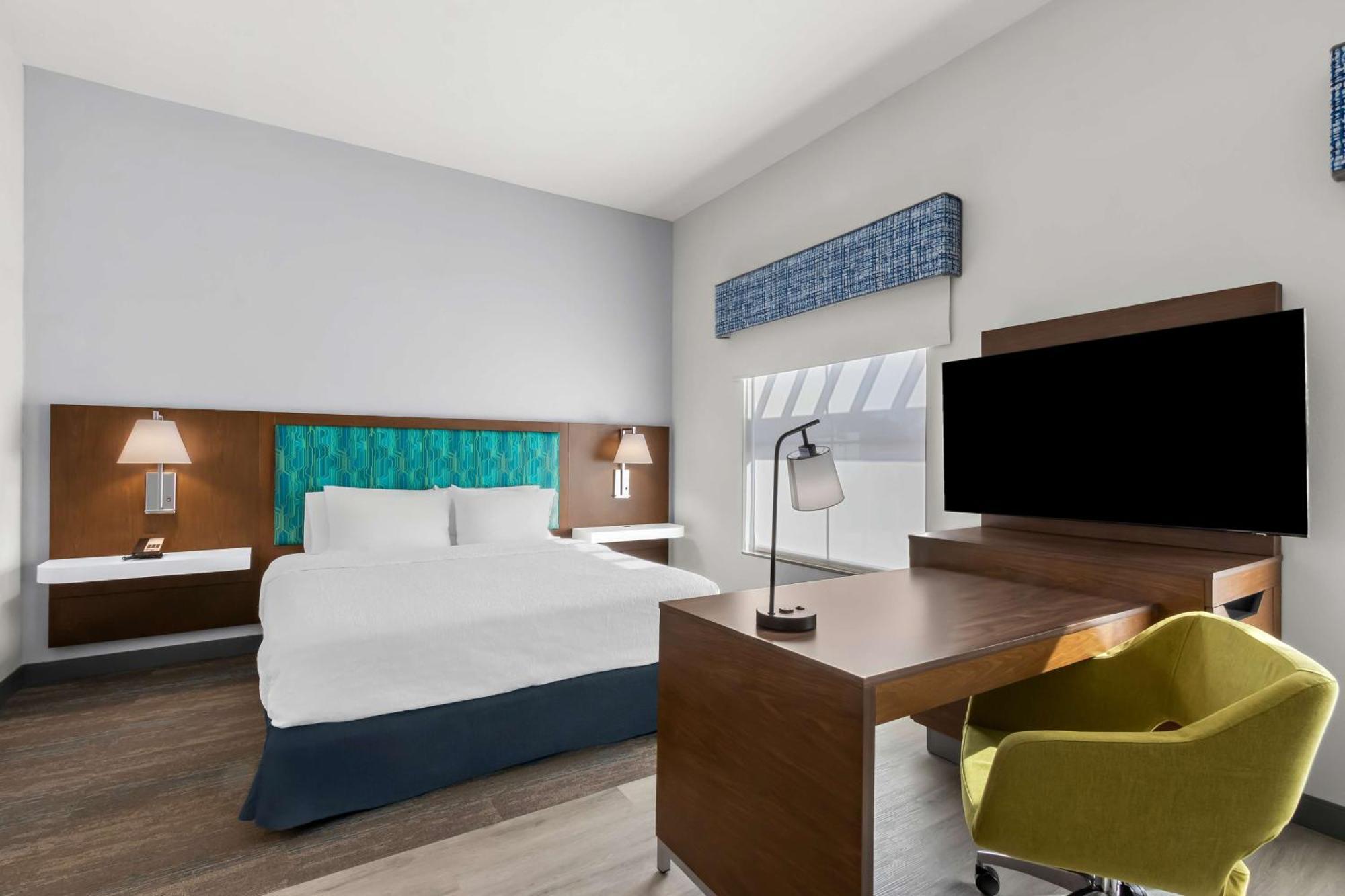 Hampton & Phoenix/gilbert Hotel 3*